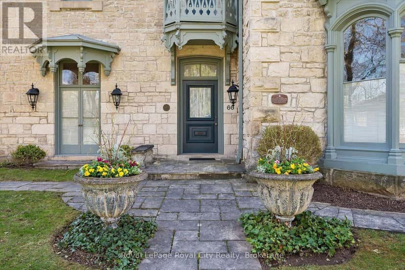 66 Paisley Street, Guelph, photo 3