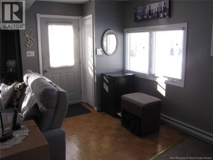 12 Pinetree Street — photo 10 of 20