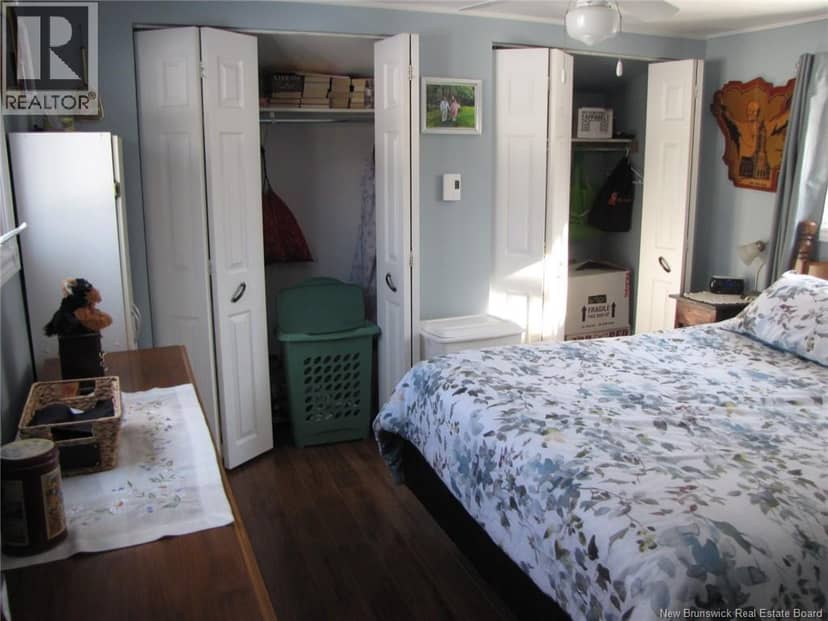 12 Pinetree Street — photo 17 of 20
