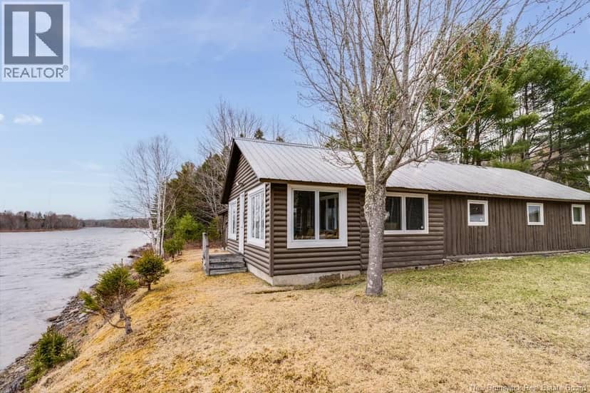 43 Clarks Point Road — photo 8 of 40