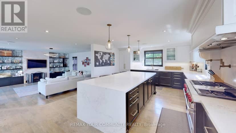 557 Aintree Drive — photo 12 of 40