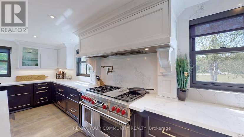 557 Aintree Drive — photo 13 of 40