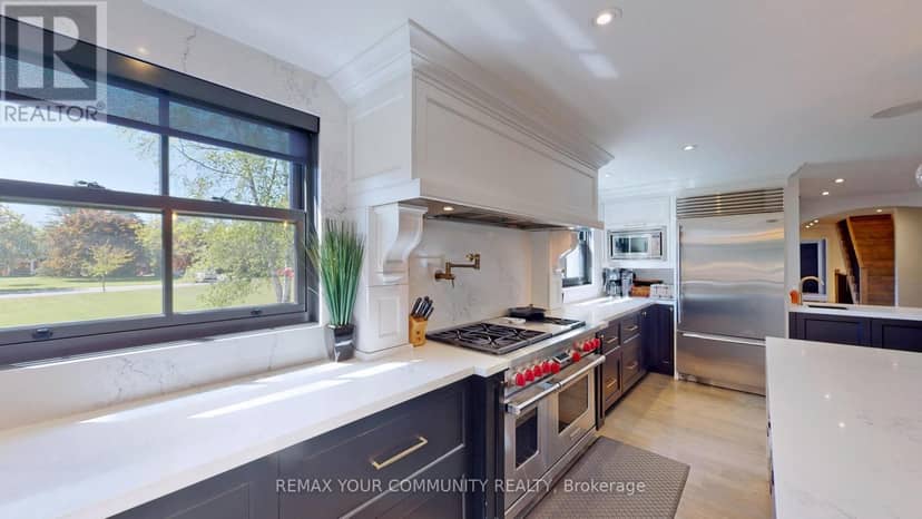 557 Aintree Drive — photo 15 of 40