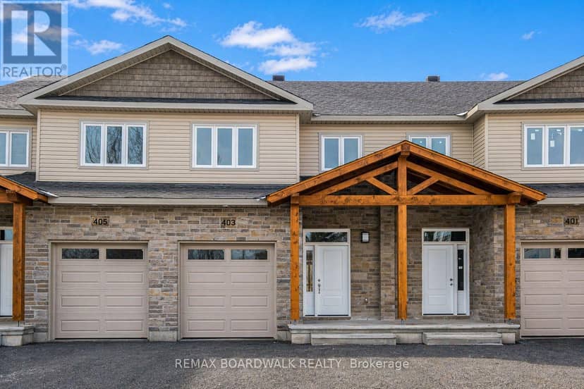 351 Voyageur Place, Russell