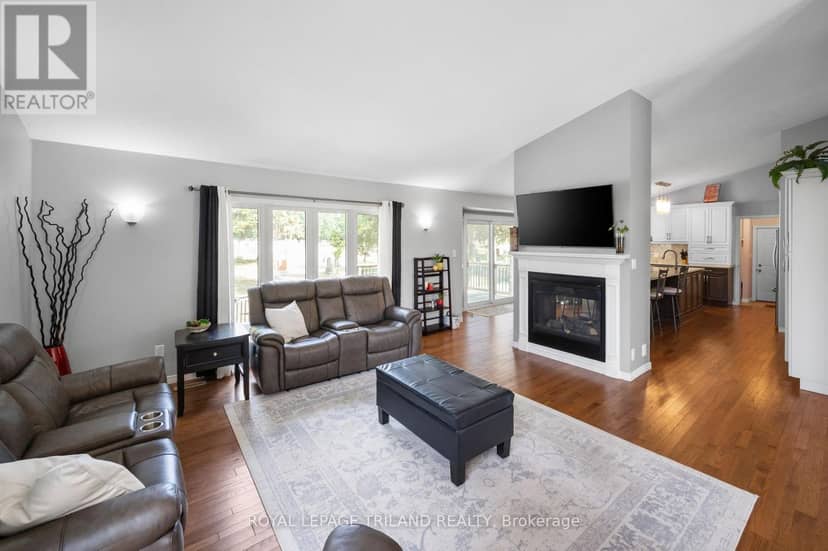 2670 Putnam Road — photo 10 of 40