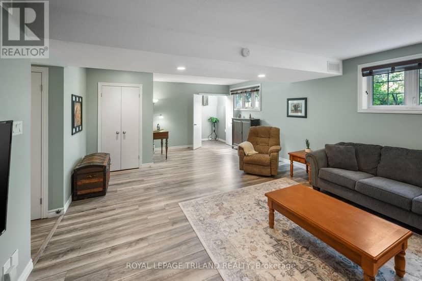 2670 Putnam Road — photo 27 of 40