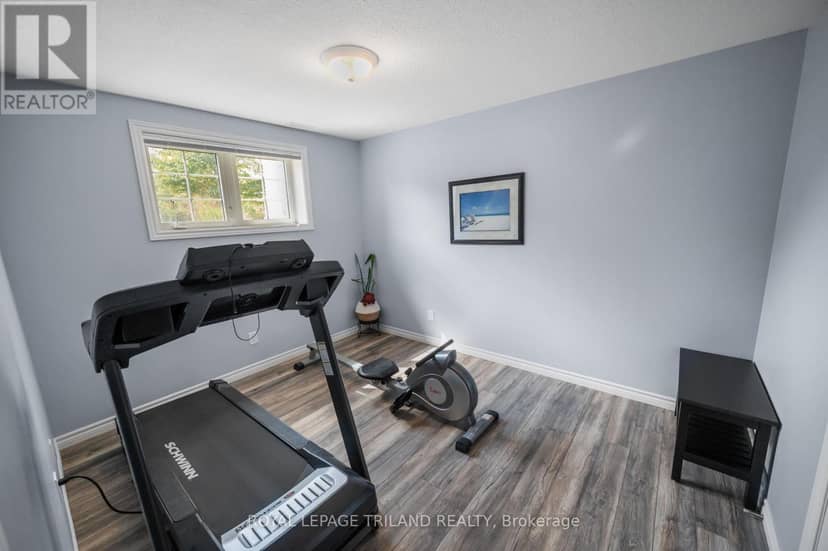 2670 Putnam Road — photo 29 of 40