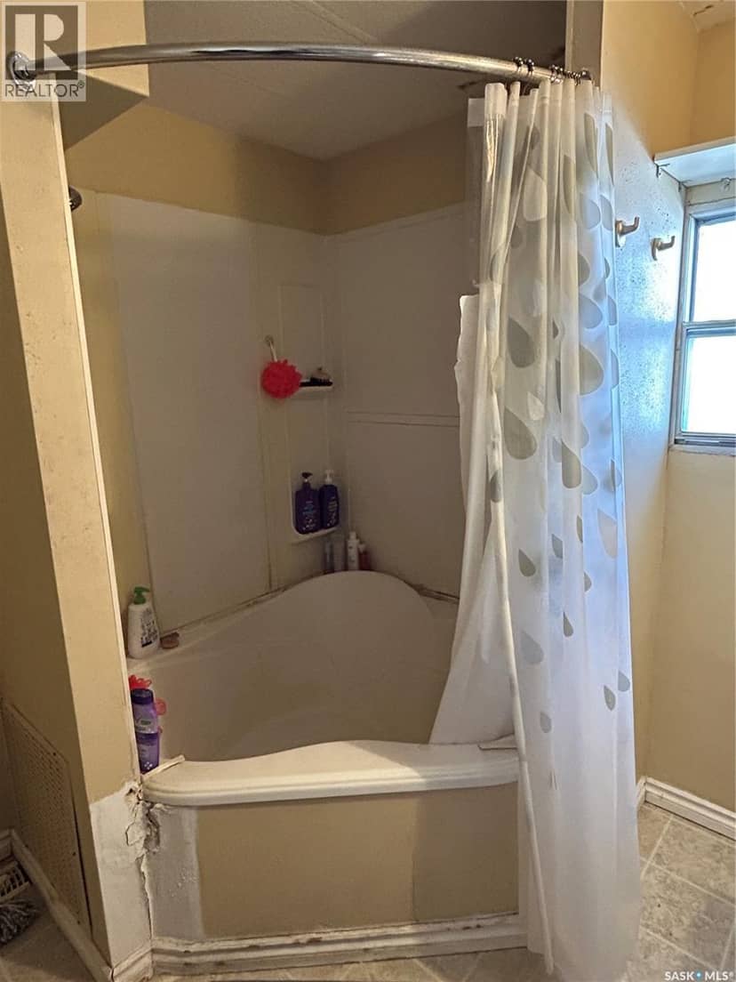 833 Beryl AVENUE — photo 12 of 15