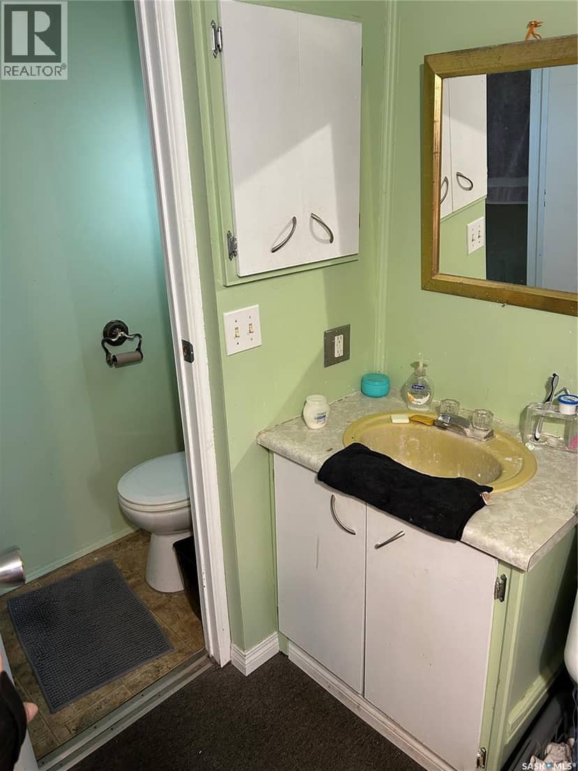 833 Beryl AVENUE — photo 8 of 15