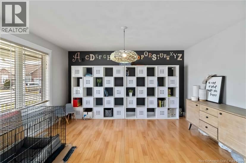 22 Emma Court — photo 5 of 40
