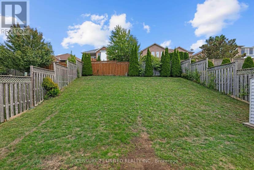 385 Bianco Crescent — photo 20 of 25