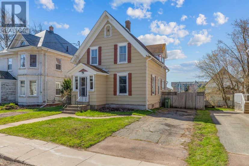 182 Hanover Street — photo 1 of 34