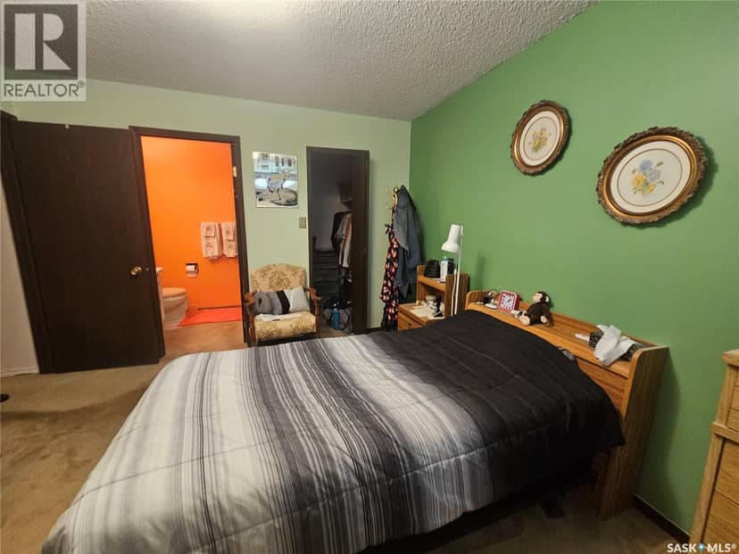 579 Poplar CRESCENT — photo 12 of 28