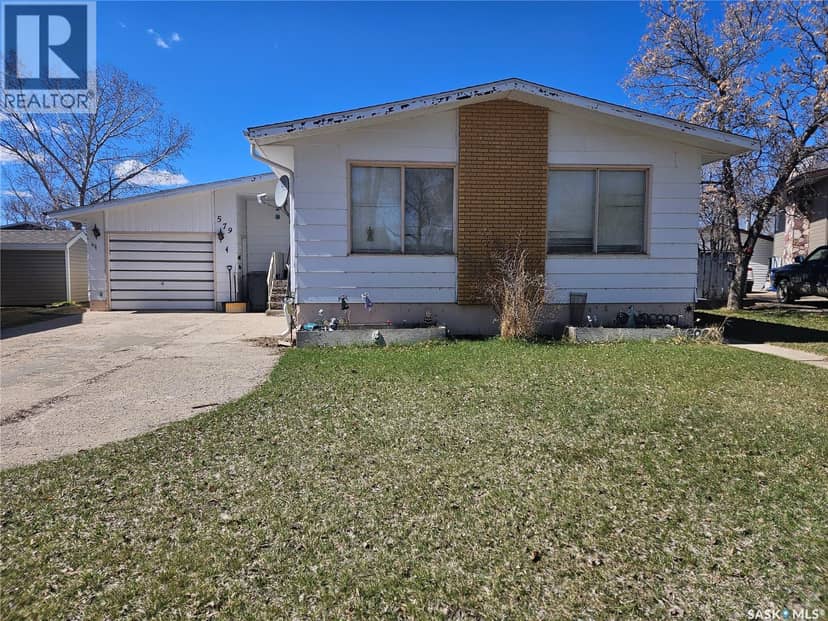 579 Poplar CRESCENT — photo 1 of 28