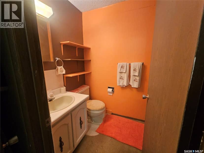 579 Poplar CRESCENT — photo 13 of 28