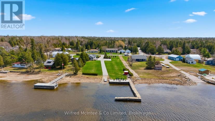 834 Pike Bay Road — photo 4 of 40
