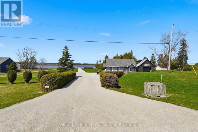 834 Pike Bay Road — photo 5 of 40
