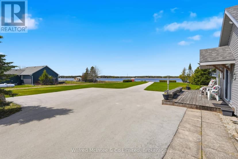 834 Pike Bay Road — photo 9 of 40