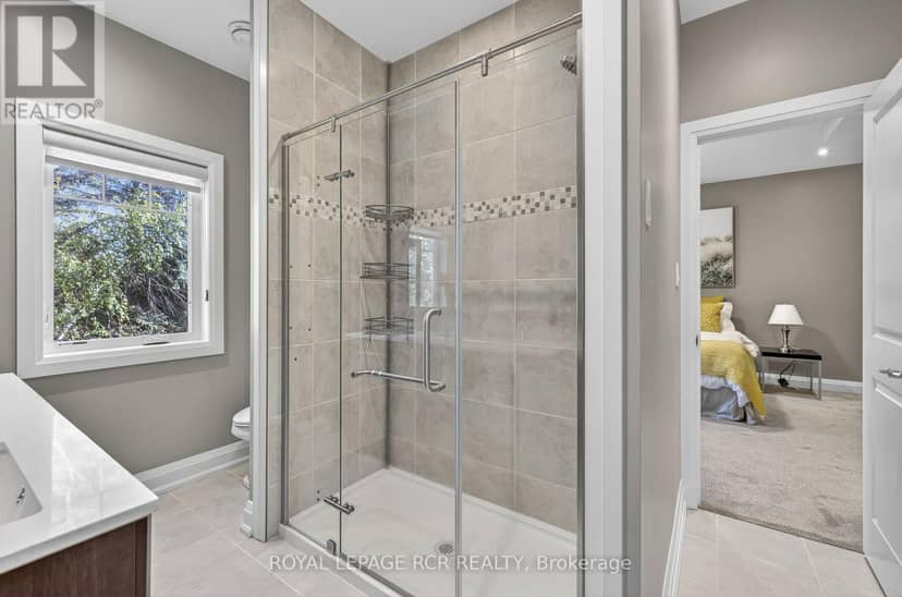 20572 Yonge Street — photo 36 of 40