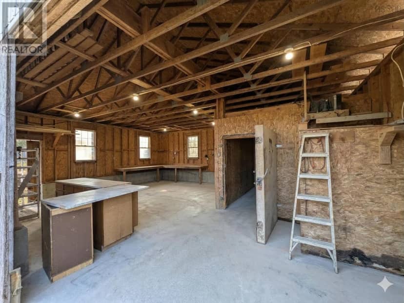 2925 Highway 203 — photo 15 of 24