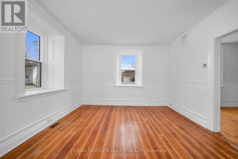 297 Park Street E — photo 12 of 40