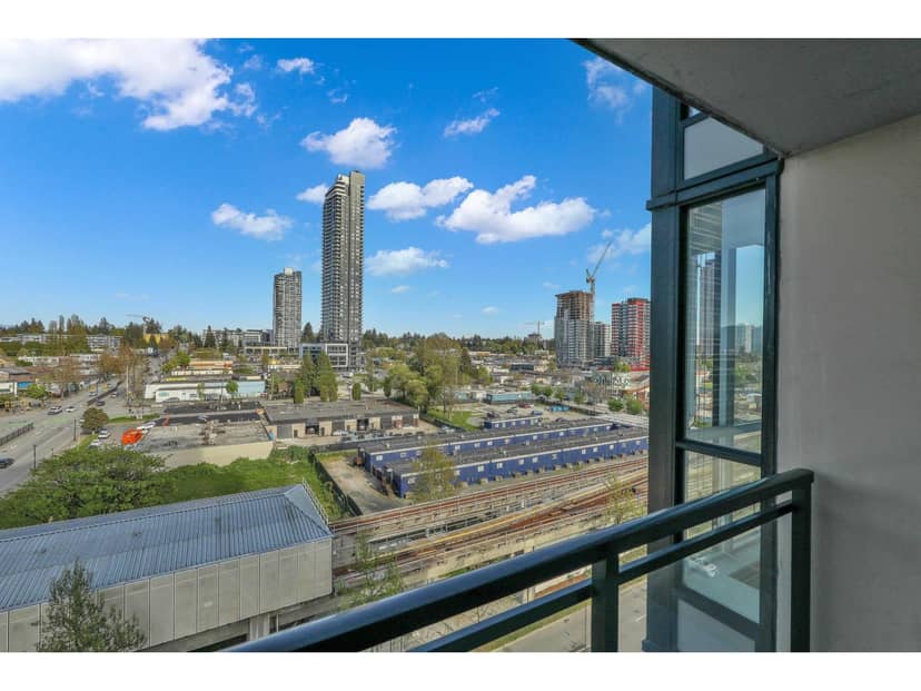 1011 10777 UNIVERSITY DRIVE, Surrey, photo 4