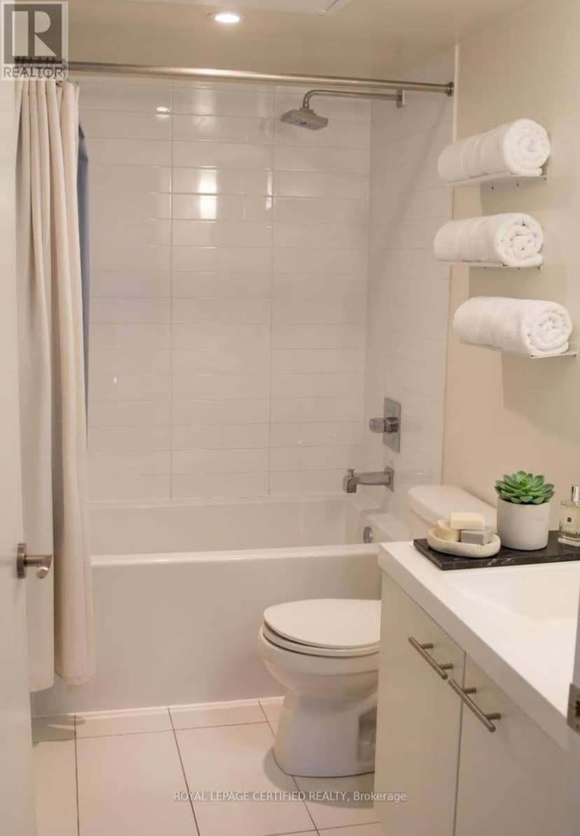 809 - 5 Valhalla Inn Road — photo 15 of 16