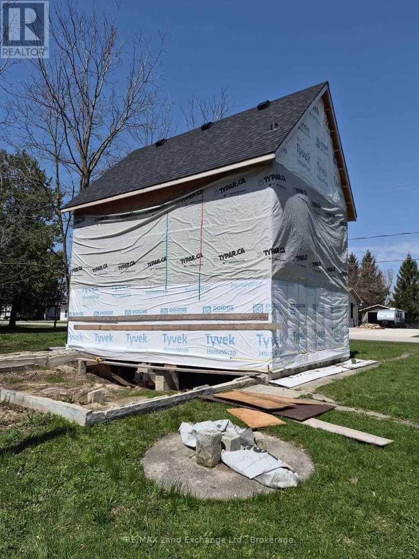 6 Malcolm Street — photo 4 of 6