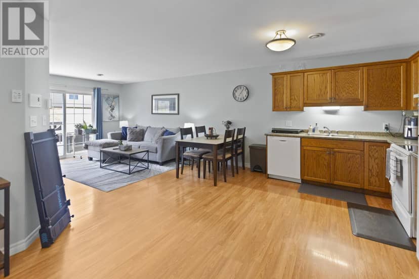 8 17 Heatherway Drive, Cornwall, photo 4