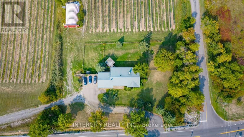 450 Queenston Road — photo 20 of 27