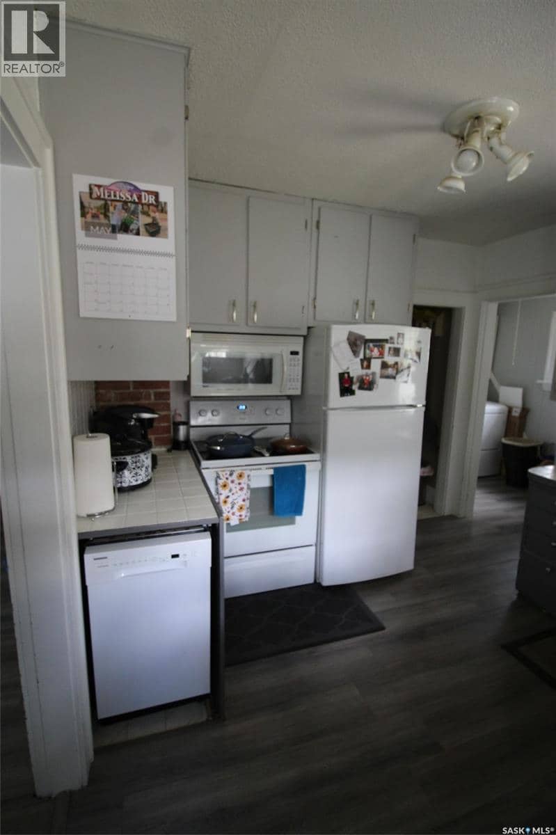 780 1st STREET E, Shaunavon, photo 4