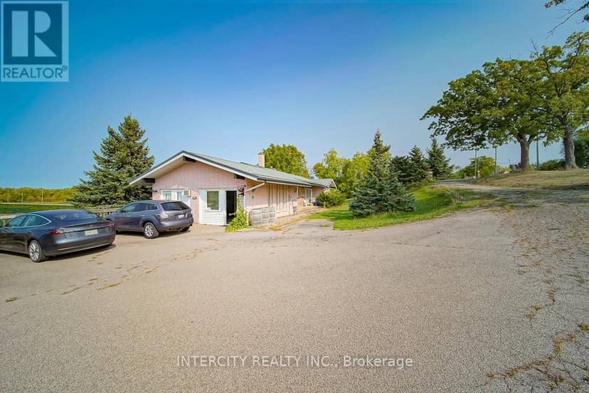 450 Queenston Road — photo 16 of 27