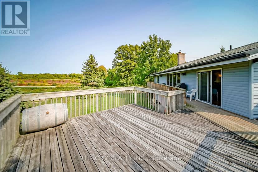 450 Queenston Road — photo 12 of 27
