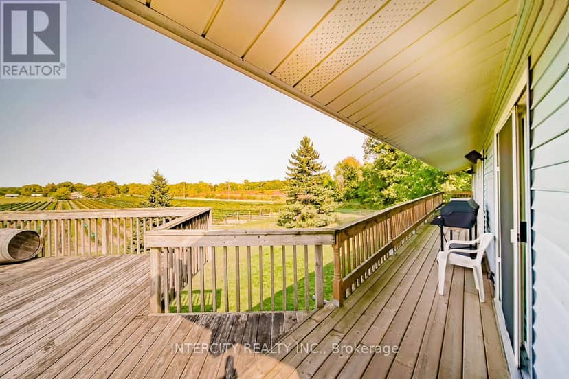 450 Queenston Road — photo 14 of 27