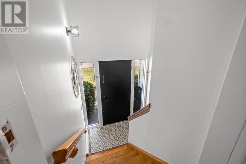 1 Braemore Avenue — photo 16 of 40