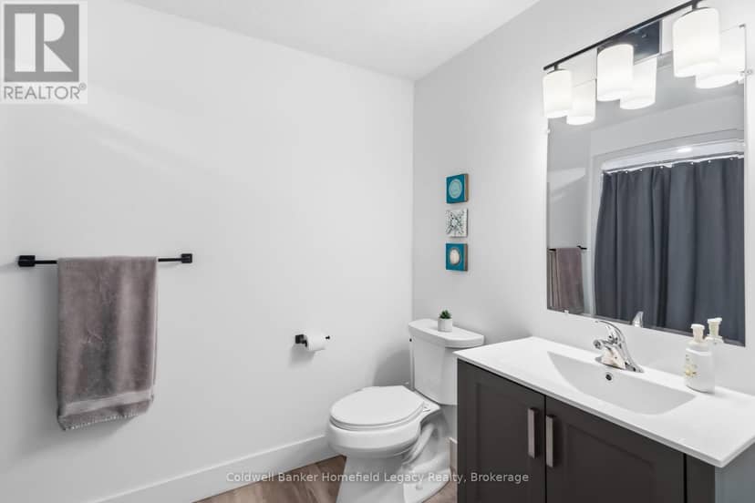 133 Egan Avenue — photo 37 of 40
