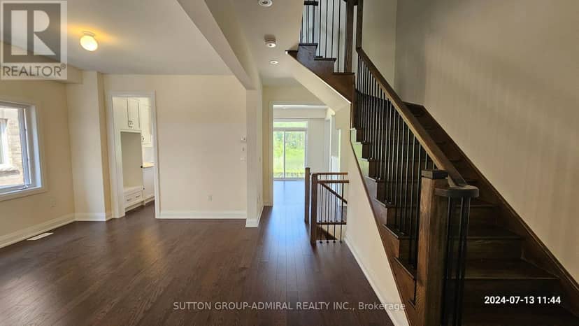 152 Hawkins Street — photo 8 of 23