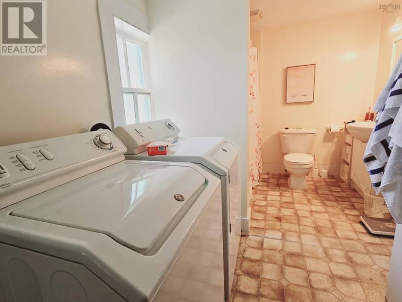 57 Tannery Road — photo 10 of 22