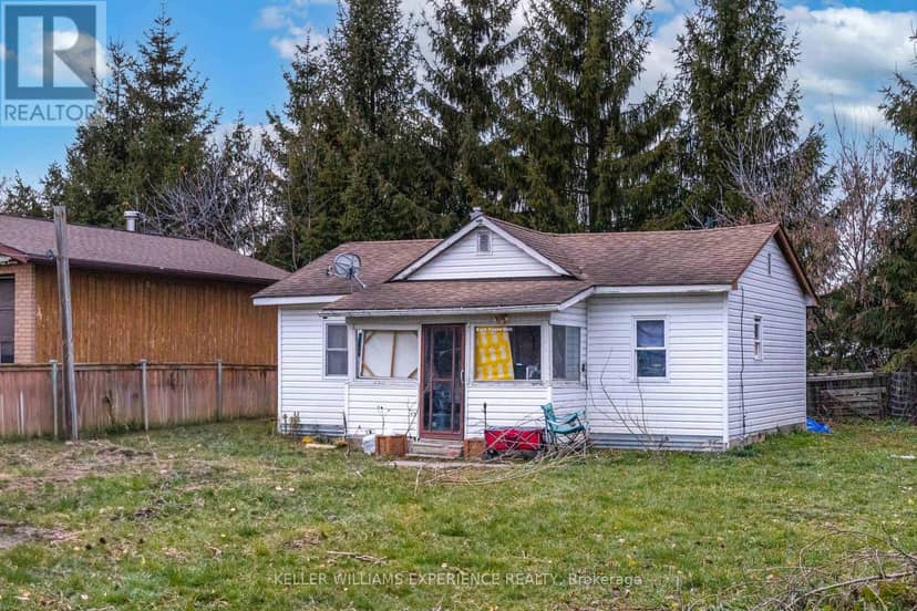 1024 Ewart Street — photo 7 of 8