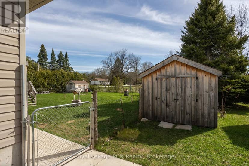 123 Douglas Street — photo 33 of 40