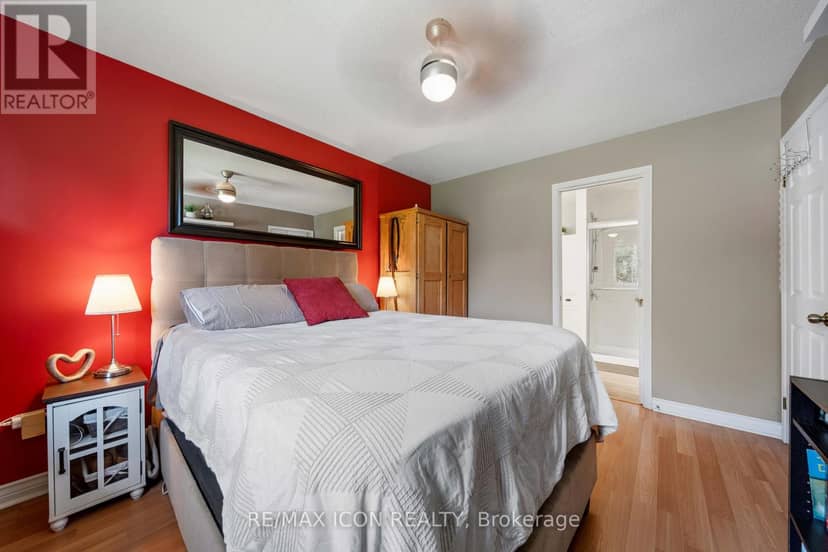 61 Carleton Court — photo 10 of 39