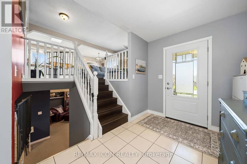 61 Carleton Court — photo 17 of 39