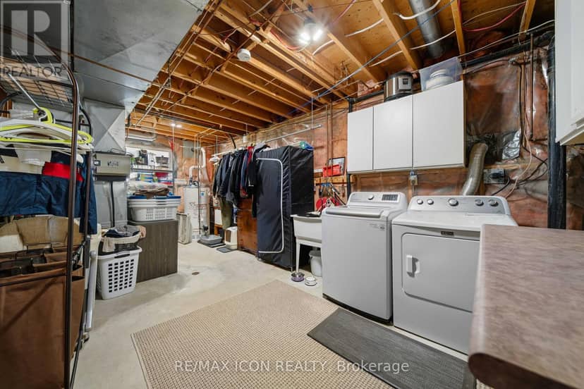 61 Carleton Court — photo 23 of 39