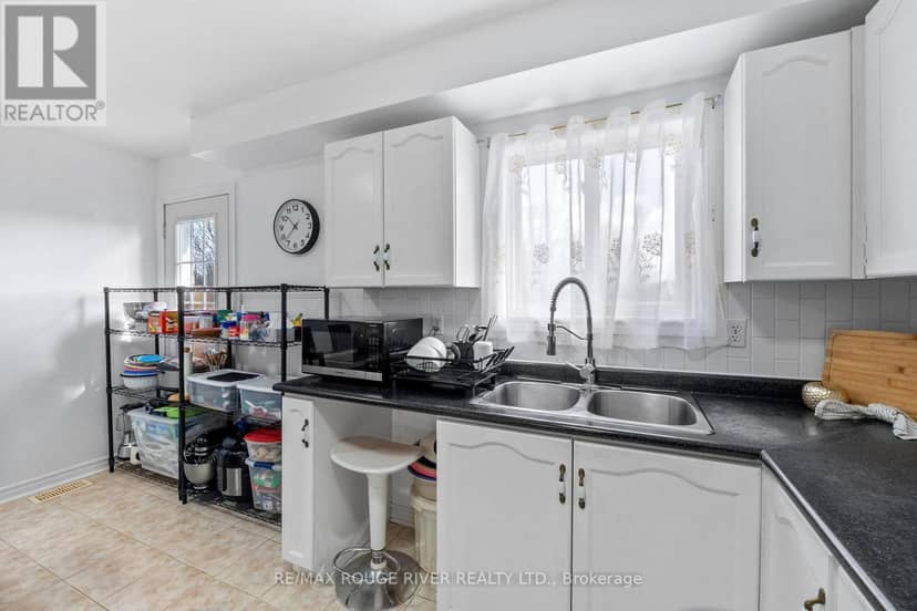 766 Munson Crescent — photo 18 of 40