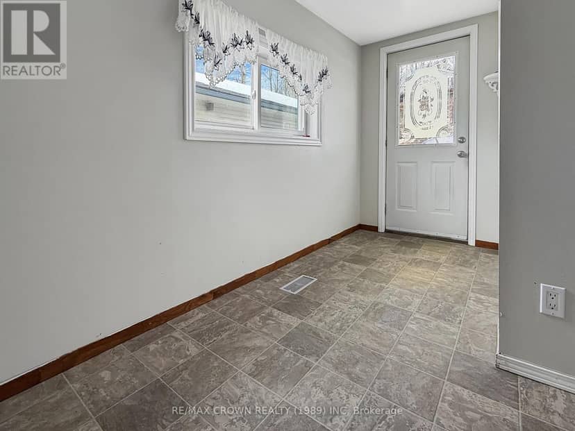 91 Third Avenue — photo 6 of 39