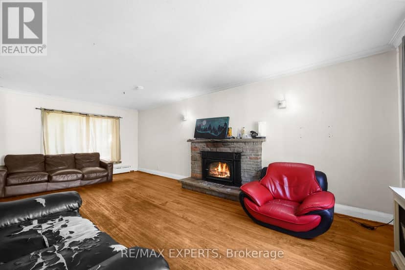 16 Bellehaven Crescent, Toronto, photo 6