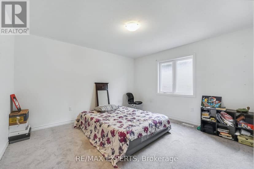 360 Russell Street — photo 23 of 35
