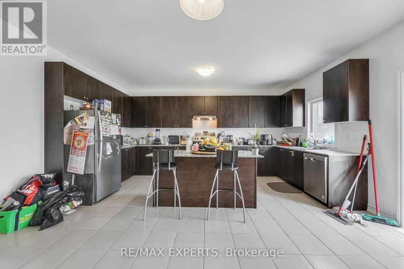 360 Russell Street — photo 9 of 35