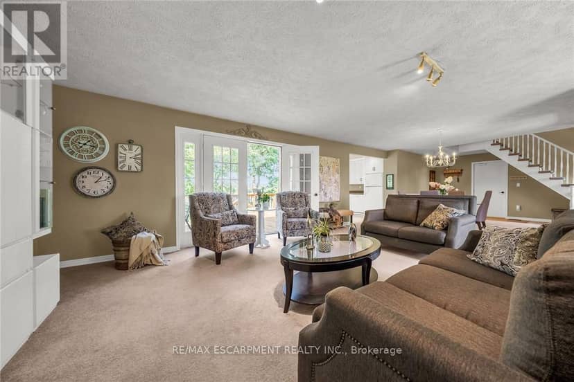 1042 River Road — photo 13 of 40
