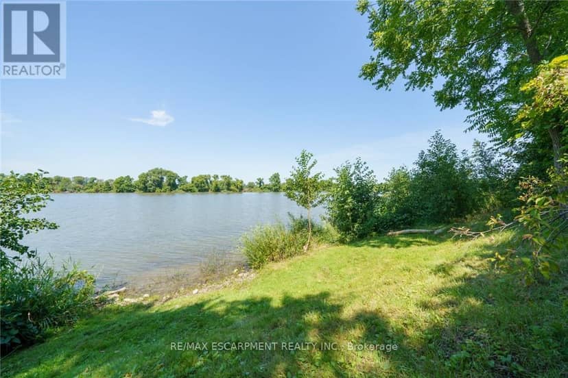 1042 River Road — photo 9 of 40